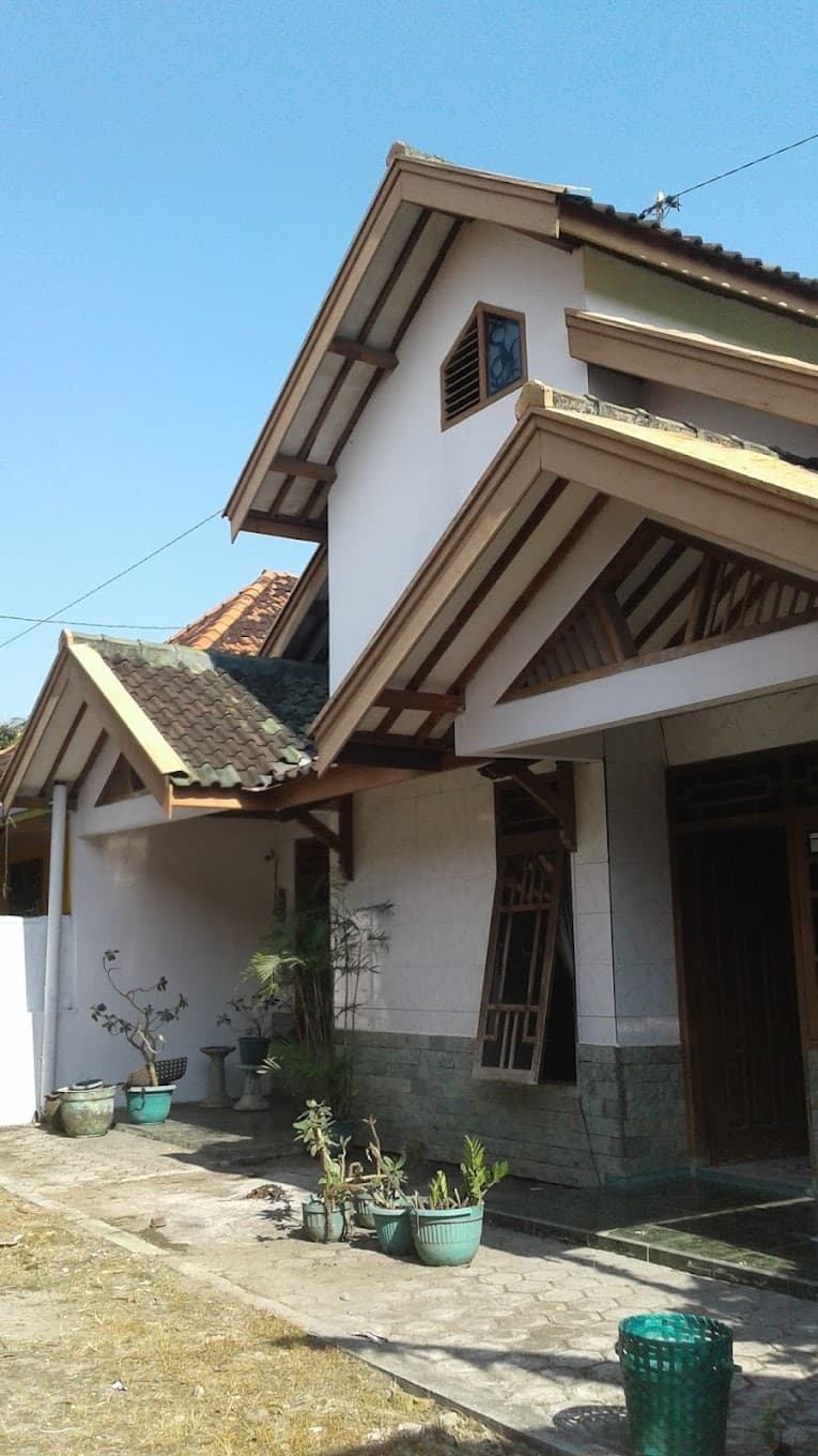 Dhamar Homestay thumbnail