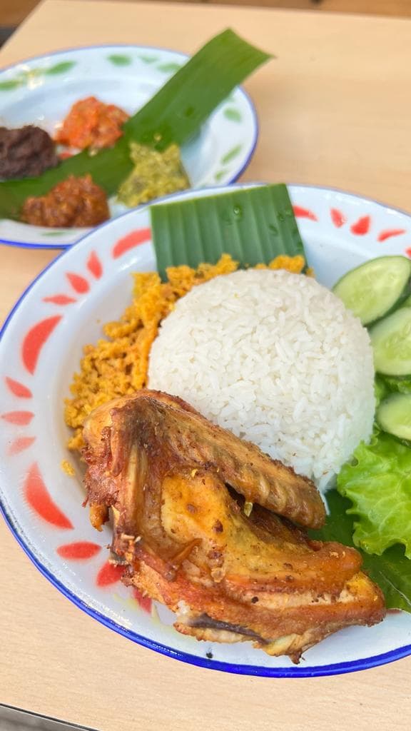 Warung Entog dan Ayam Goreng Mas Onar thumbnail