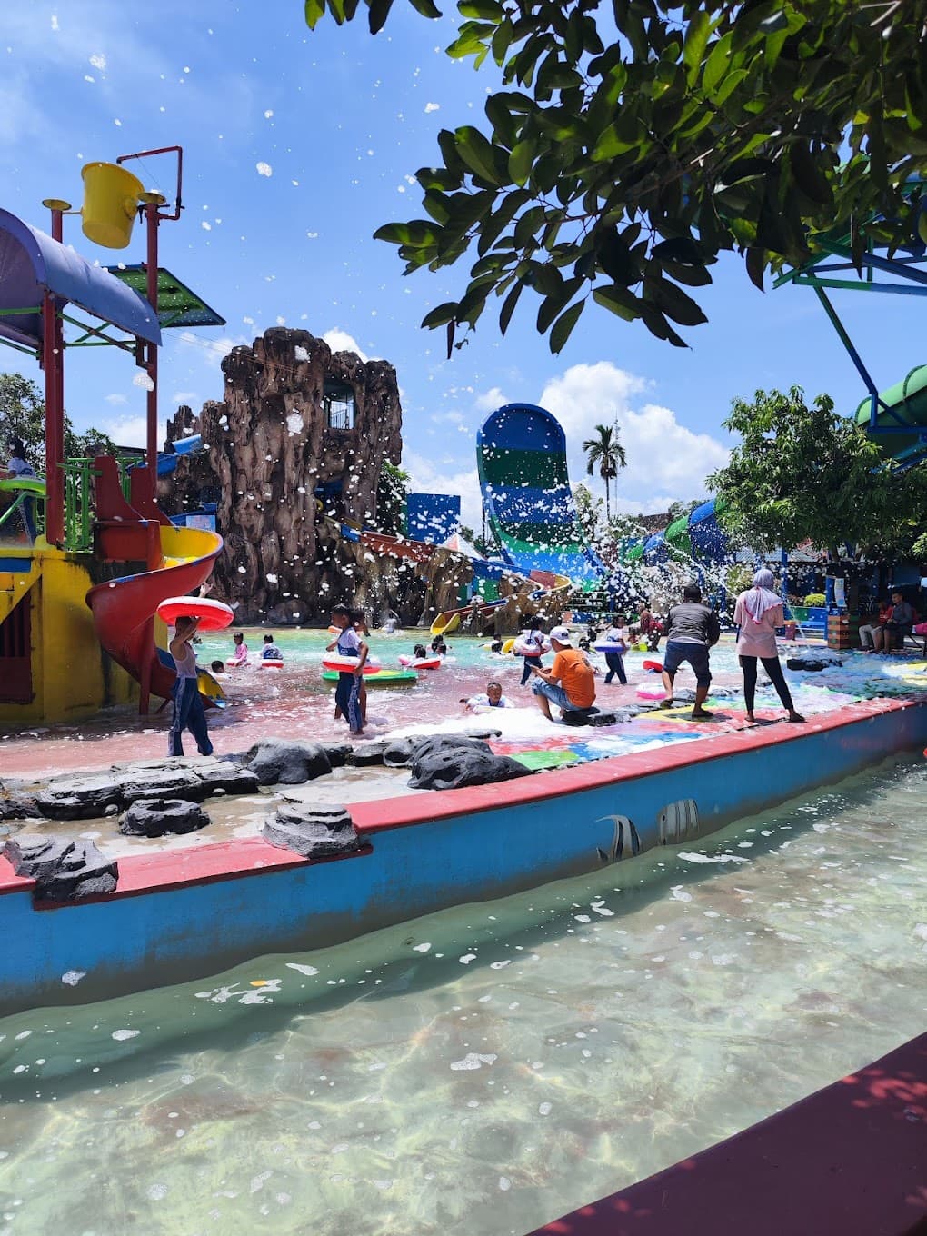 Waterboom Mulia kelambu