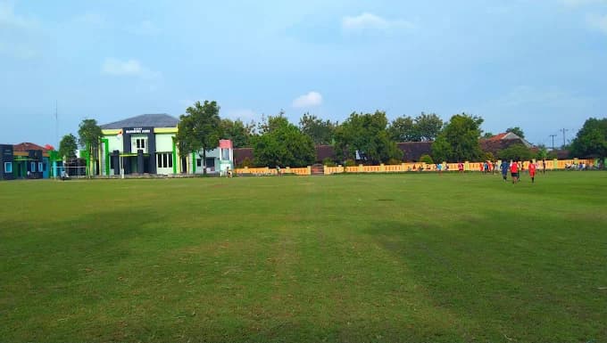 Lapangan Gribig thumbnail